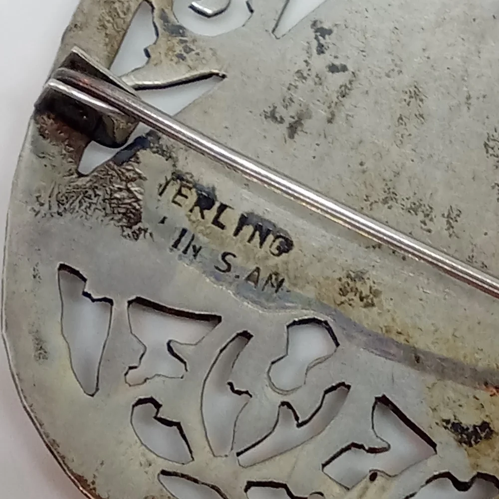 * vintage Siam Sterling Silver Niello pin or pendant style brooch